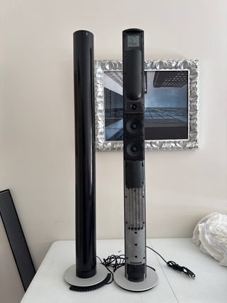 el amplificador y sintonizador central 
altavoz activo Bang  Olufsen BeoLab pareja