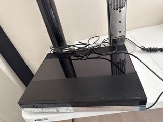 el amplificador y sintonizador central 
altavoz activo Bang  Olufsen BeoLab pareja