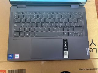 Portátil Lenovo Yoga 7 2 in 1 Gen9 512GB intel i5.