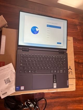 Portátil Lenovo Yoga 7 2 in 1 Gen9 512GB intel i5.