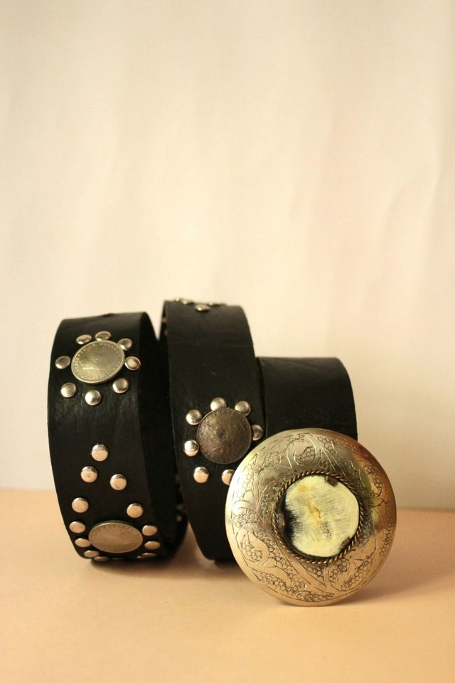 Cinturón boho piel negro plata