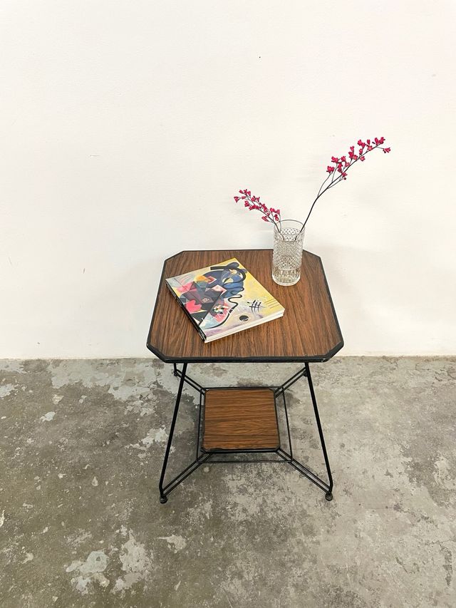 Mesa auxiliar vintage años 50