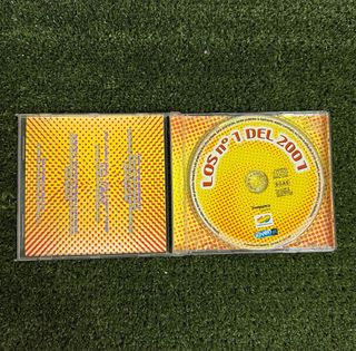 CD de música de los número uno de los 2000