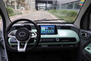 coche sin carnet matriculado eléctrico automático