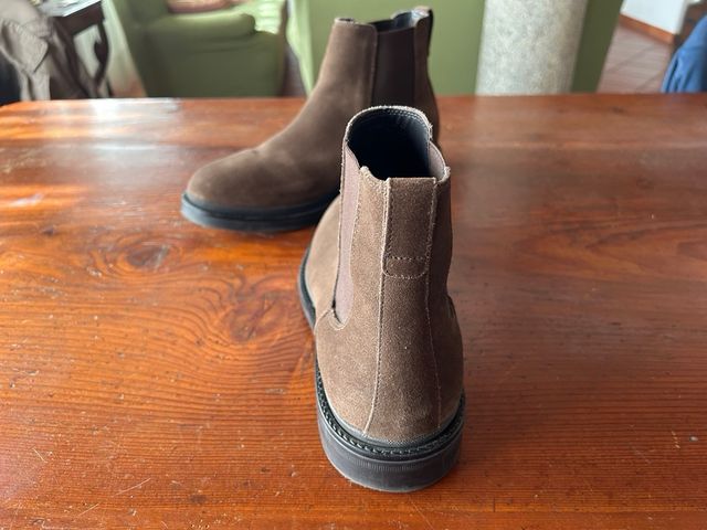 Stivali in pelle scamosciata Zara