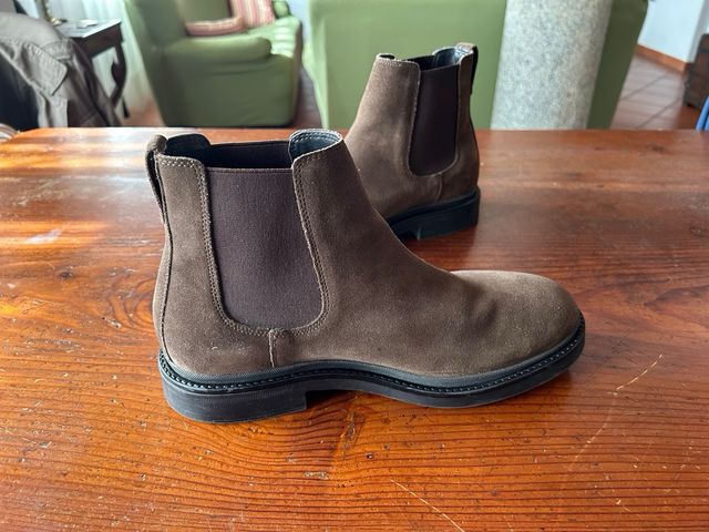 Stivali in pelle scamosciata Zara