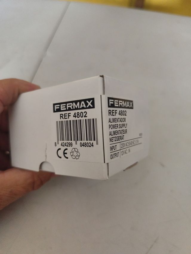 Alimentador Fermax 4802 DIN4 230VAC/12VAC-1A