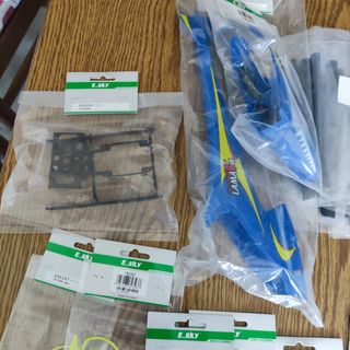 Ricambi elicottero esky lama v3 v4