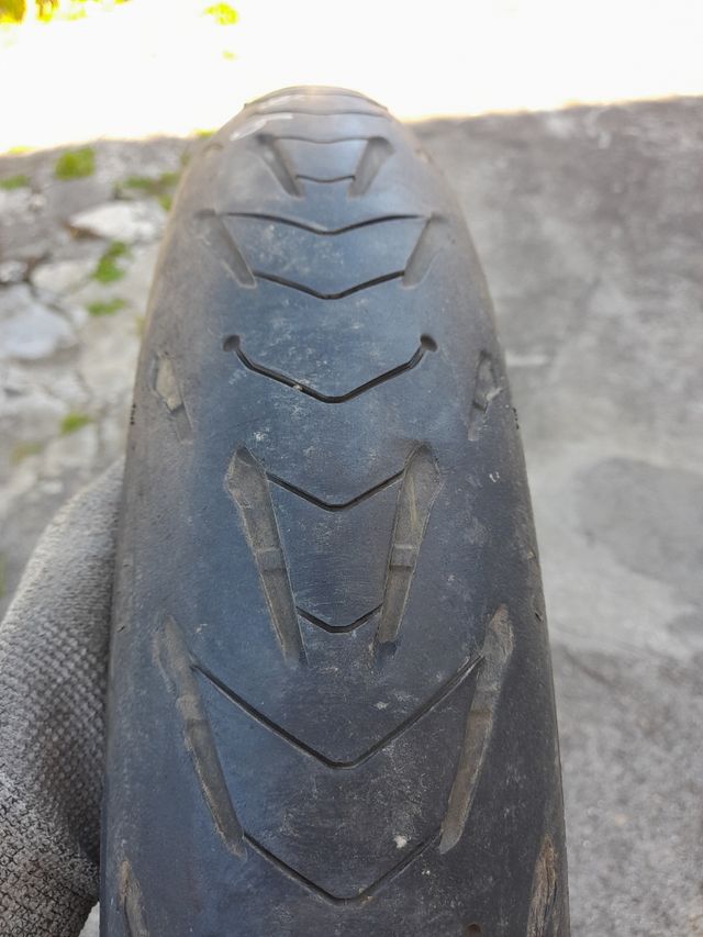 Neumático Michelin 110 80 R19