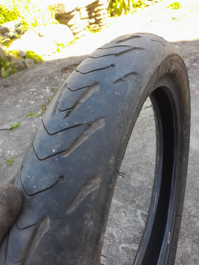 Neumático Michelin 110 80 R19