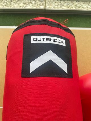 Guantes y saco boxeo infantil