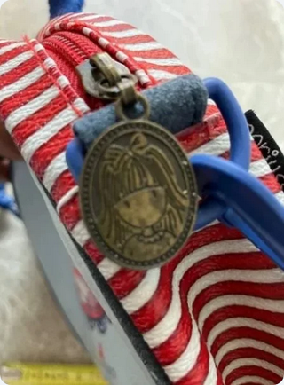 Bolso neceser de Gorjuss, de 23 cm.