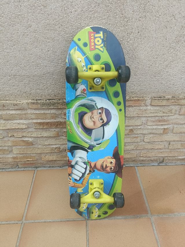 Monopatín Toy Story