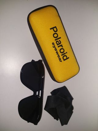 Occhiali Polaroid neri