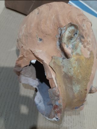 Busto antiguo personaje ilustre