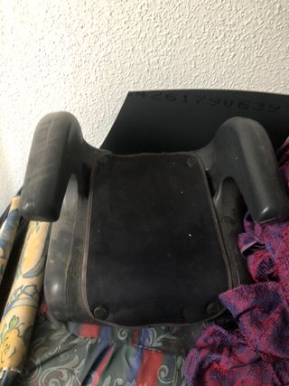 Alzador coche esta en buen estado si compras lee