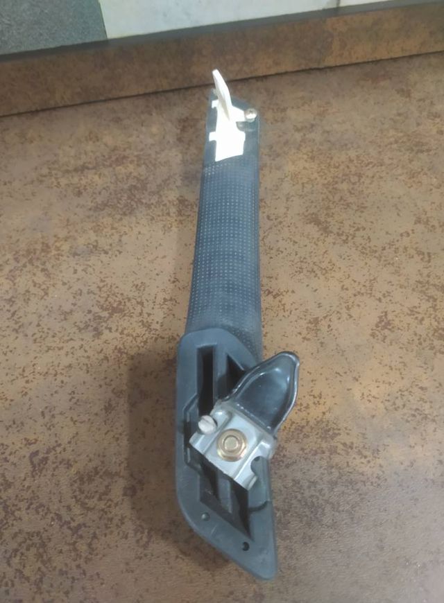 Tirador Trasero Drcha - Mitsubishi Montero V60-V70