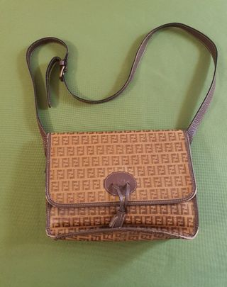 Borsa Fendi vintage, colore cammello. 