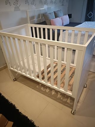 Cuna  en muy buen estado