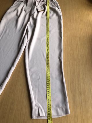 Pantalones Stradivarius beige -talla 5