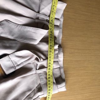 Pantalones Stradivarius beige -talla 5