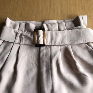 Pantalones Stradivarius beige -talla 5