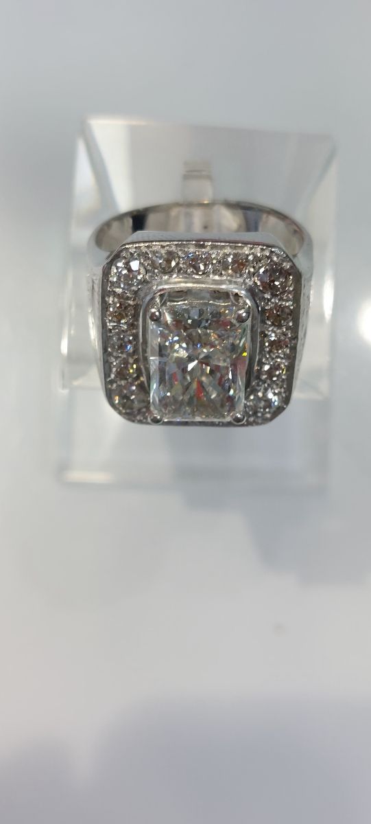 ANILLO DIAMANTE LAB.GROWN 5.12CT. Y DTES.NATURALES