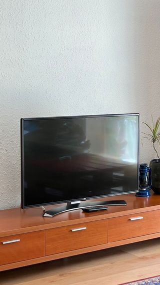 Televisión LG 43”