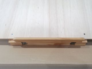 Atril de madera   ( FRONTAL 60X45 cm. )