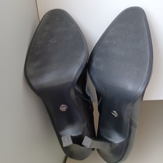 Botines negros tacón alto ZARA