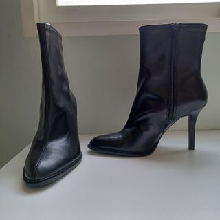 Botines negros tacón alto ZARA