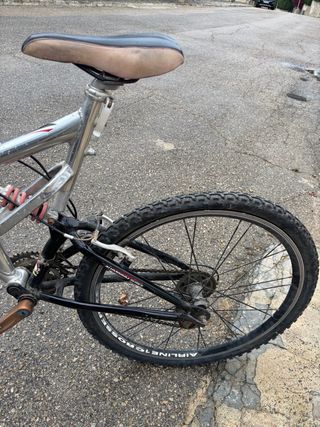 Bicicleta roja