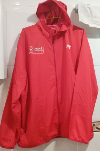 Chaquetas y cortavientos  talla XL 