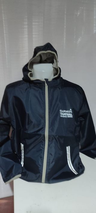 Chaquetas y cortavientos  talla XL 