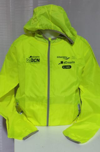 Chaquetas y cortavientos  talla XL 