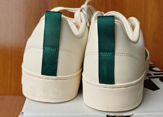 Adidas 44 Streetcheck