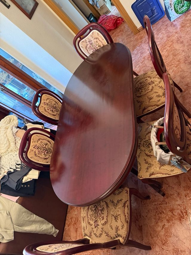 OFERTA, SOLO ESTA SEMANA.Mesa comedor y 6 sillas.