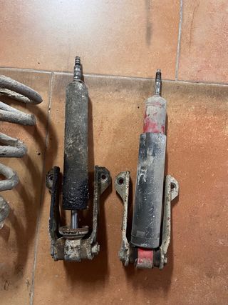 Suspensión trasera Seat 850