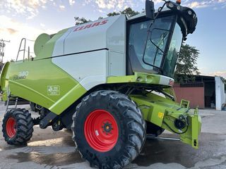 Cosechadora claas tucano 340