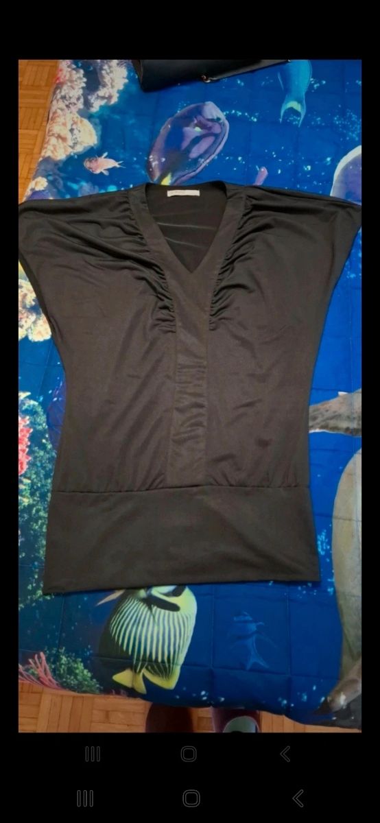Blusa nera taglia XS