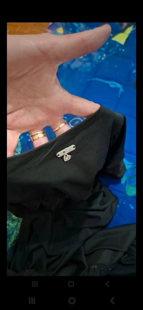 Blusa nera taglia XS