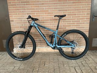 Bicicleta MTB Ghost Riot EN ESSENTIAL