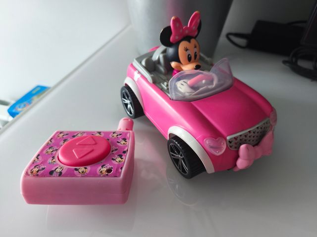 Coche teledirigido Minnie