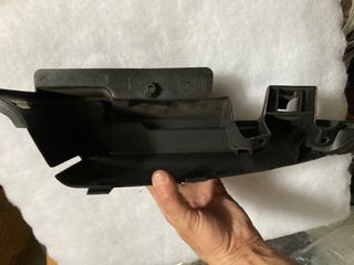 Plasticos maletero 307