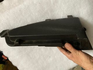 Plasticos maletero 307