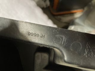 Plasticos maletero 307