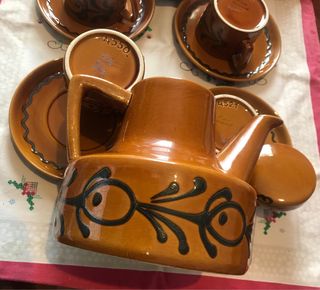 Juego de cafe en ceramica esmaltada vintage