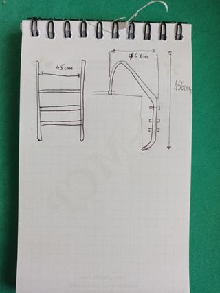 Dos escaleras de piscina  acero,  tres peldaños