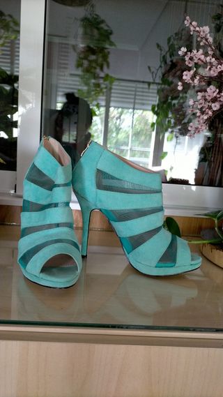Zapatos sin estrenar 