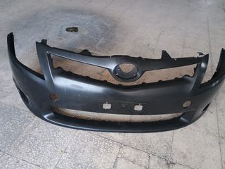 Paragolpes delantero Toyota Auris 2012.